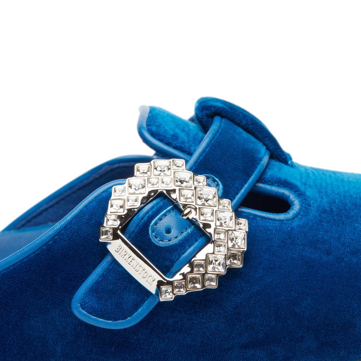 もしもしマノロ・ブラニクさん!なぜビルケンシュトックとコラボしたのですか? - Slide:5