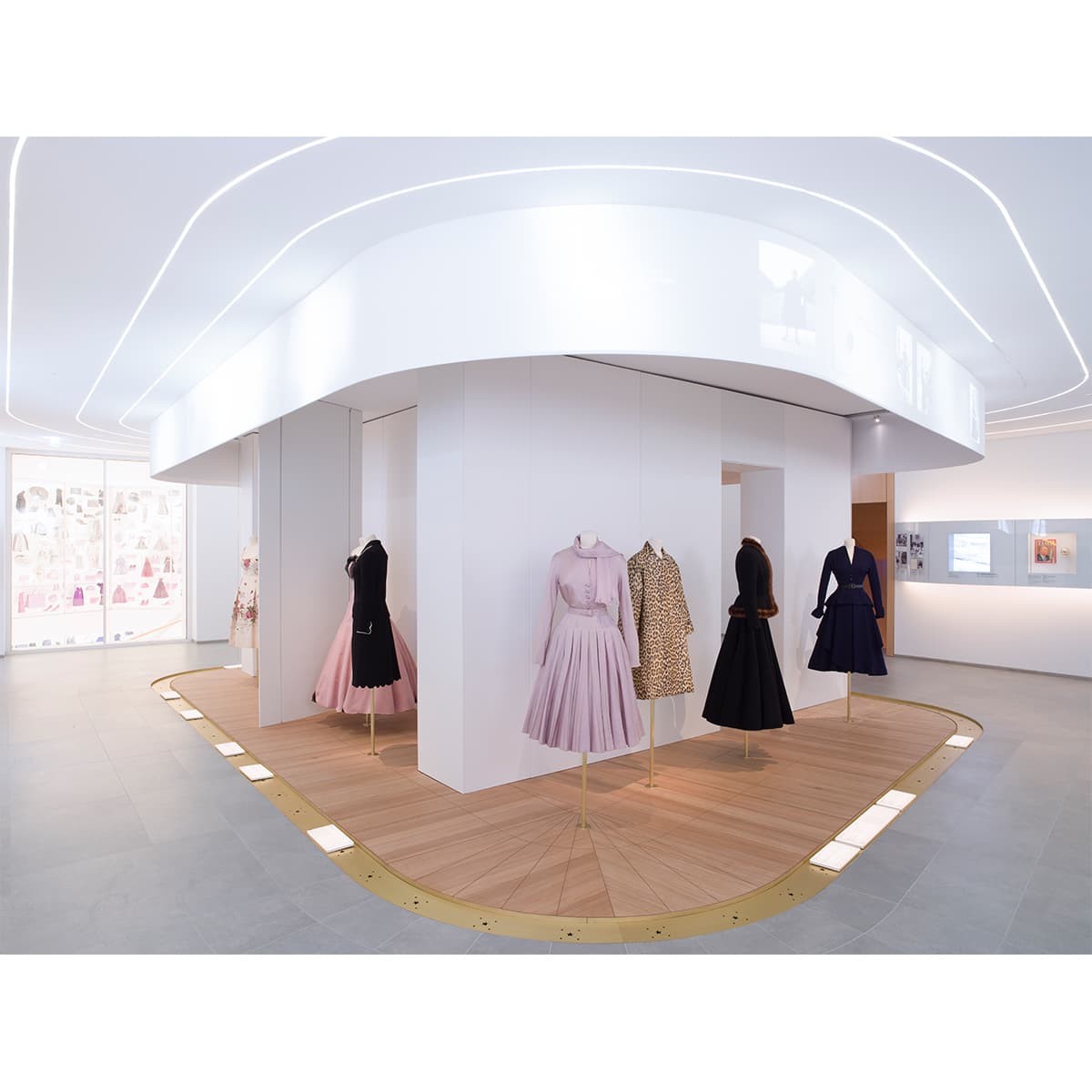 dior, ディオール, 30 モンテーニュ, ラ ギャラリー ディォール - Slide:2