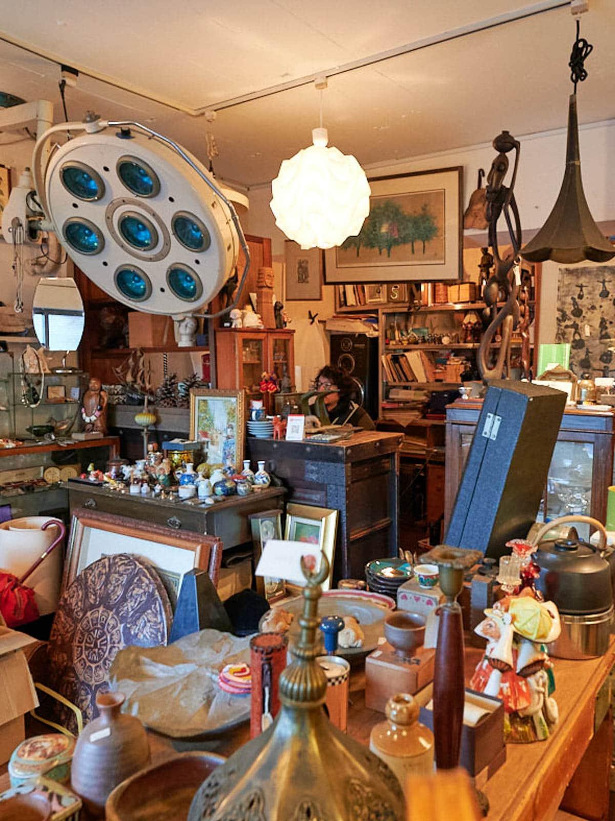 「東京ガラクタ研究所」