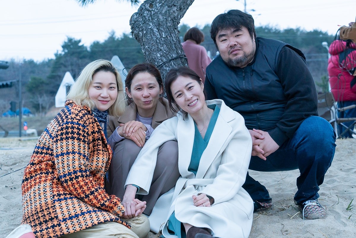 『三姉妹』 ムン・ソリ インタビュー - Slide:1