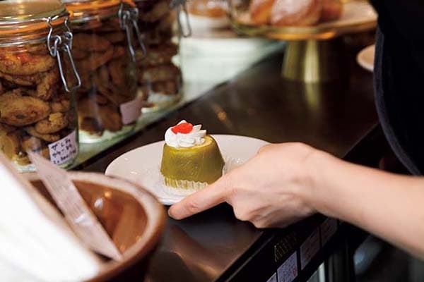 昼も夜も通いたくなるバール&トラットリアの新星【1500:代々木八幡】 滑らかなリコッタクリームとフルーツで作るカッサータ - Slide:3