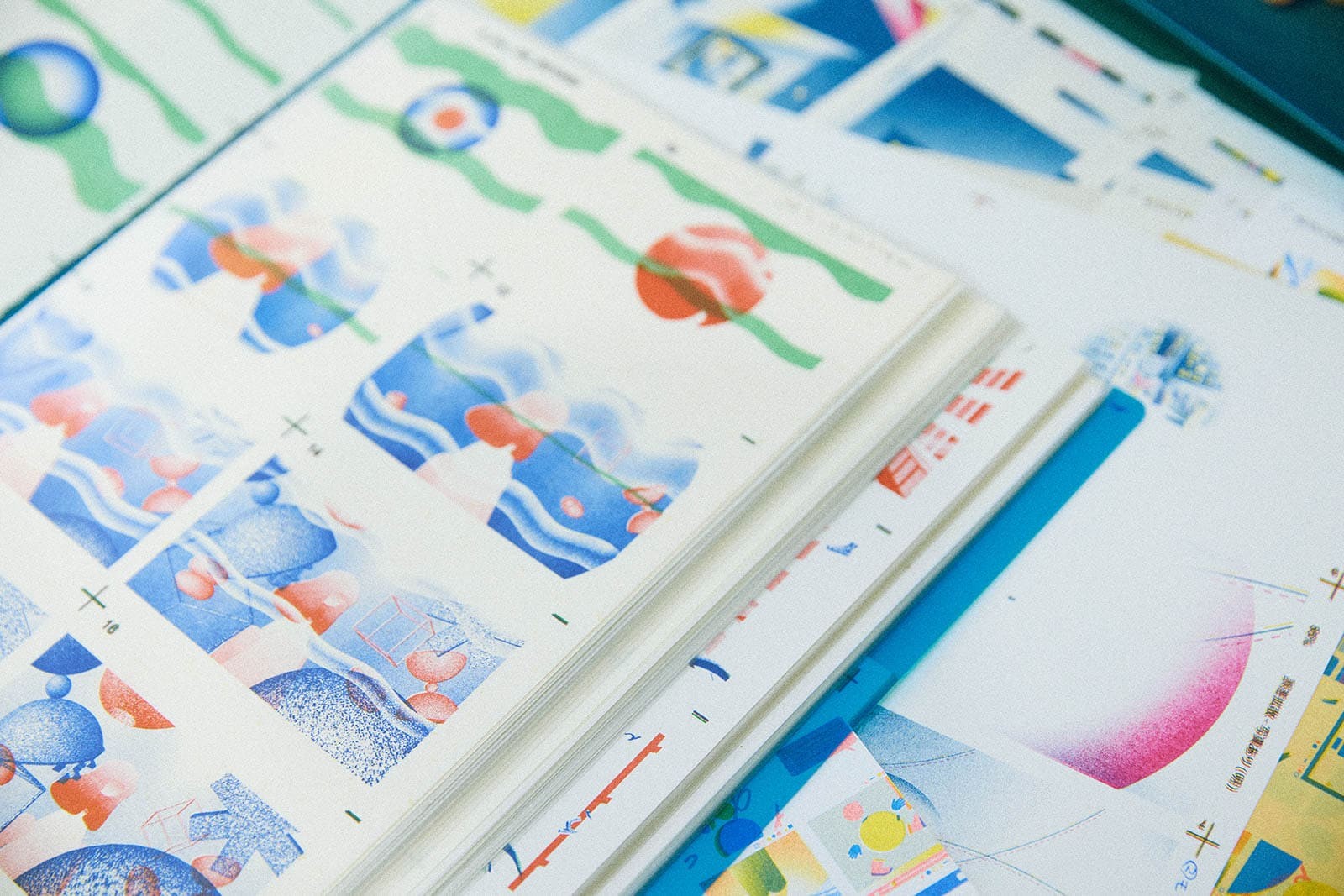 デジタルとアナログを横断するクリエイター・Hiromu Oka リソグラフ印刷を使ったアニメーションって何? - Slide:2