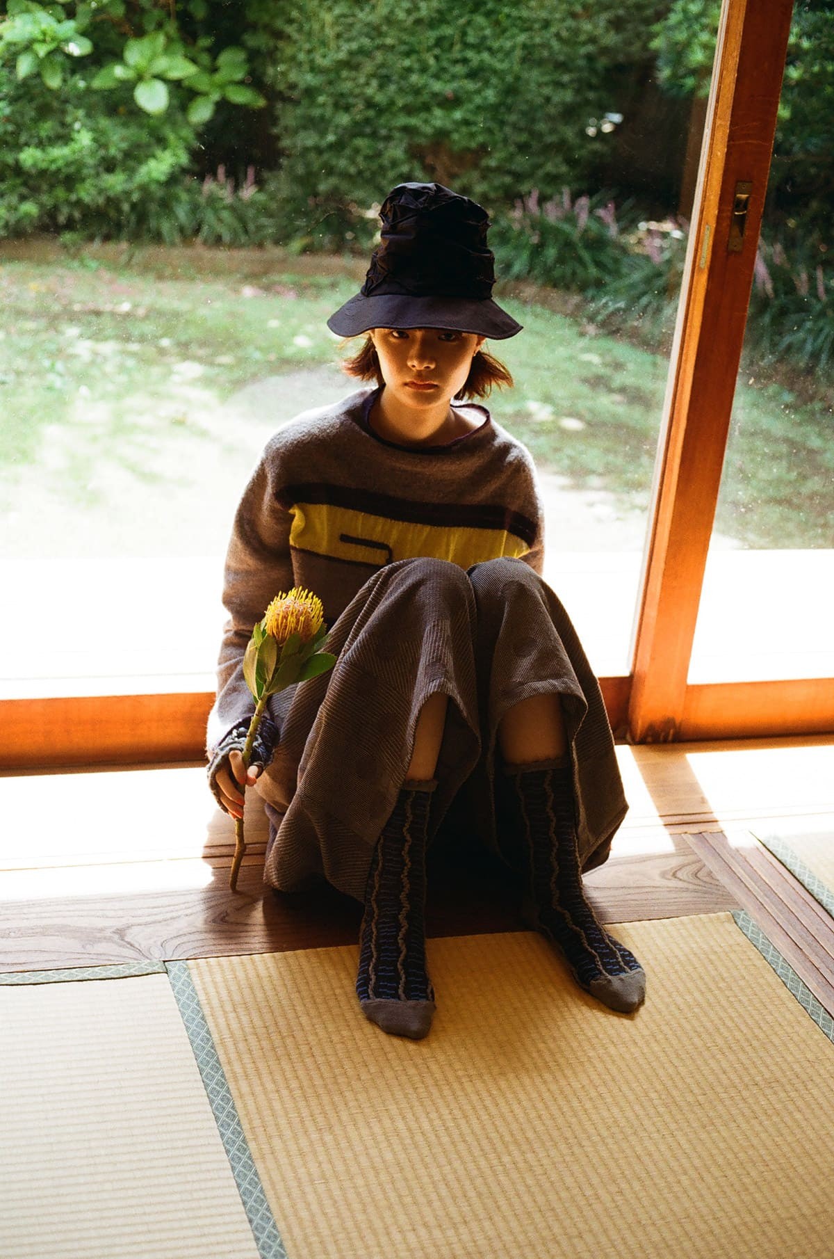 糸と柄が織りなす〈慈雨〉のリミックススタイル - Slide:2