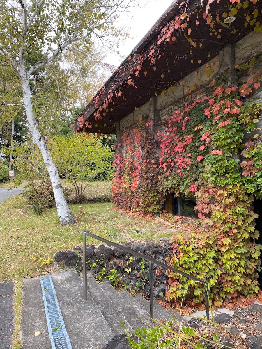 ギャラリーフモト 外観 - Slide:1