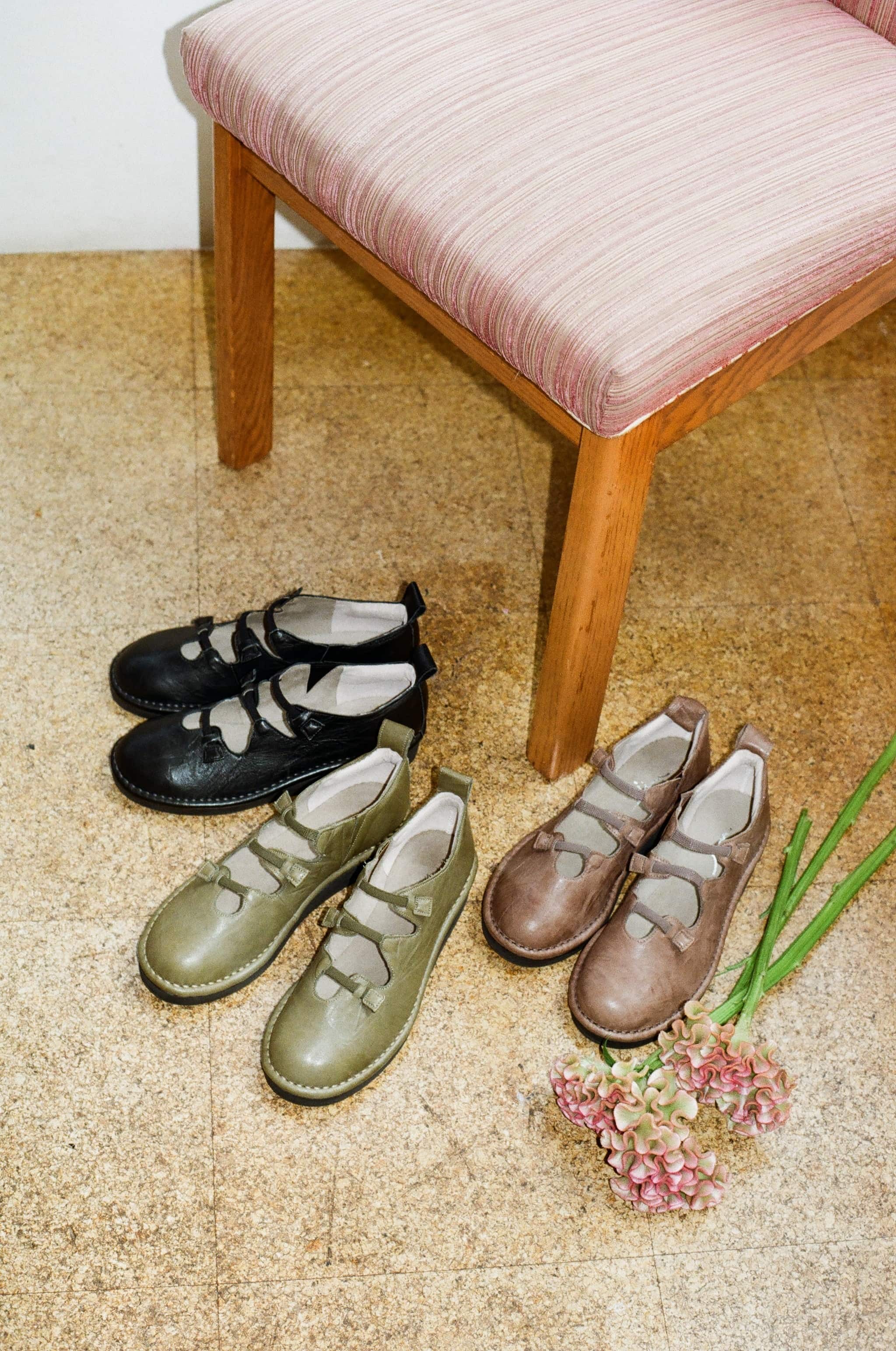 糸と柄が織りなす〈慈雨〉のリミックススタイル - Slide:1