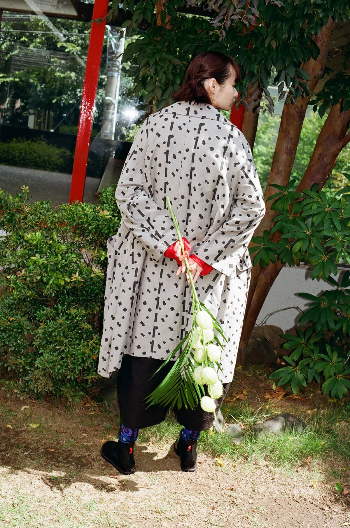 糸と柄が織りなす〈慈雨〉のリミックススタイル - Slide:3