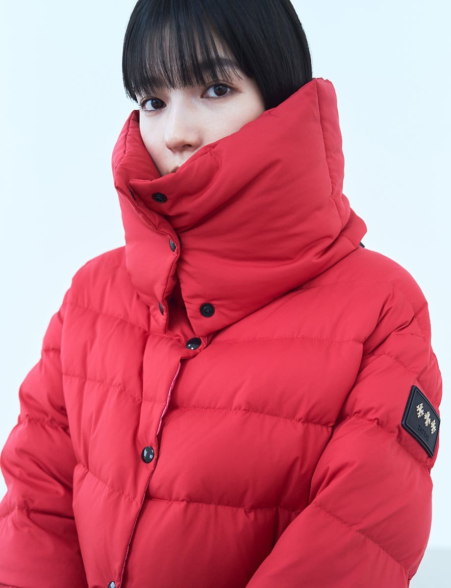 石井杏奈が着る<TATRAS>。 コーディネートも楽しい!街に映えるダウン - Slide:3