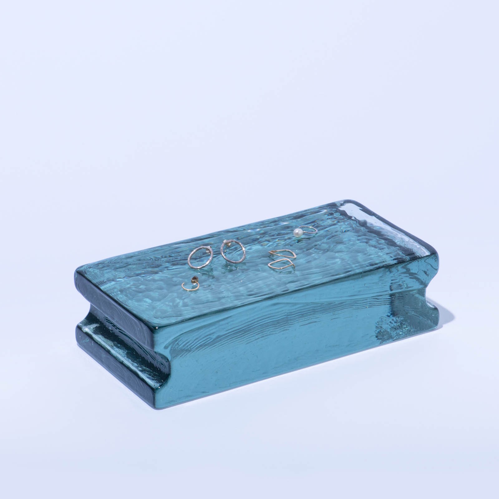 活版印刷の卓上カレンダー、スケルトンのカラー万年筆…etc. 選りすぐりの文房具8選【冬ギフト100】 - Slide:3