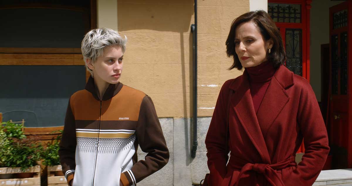 パラレル・マザーズ - Slide:8