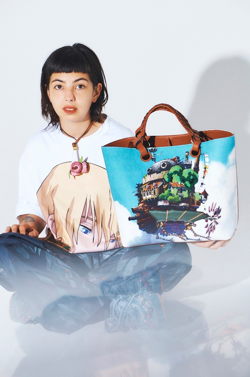 スタジオジブリとの第3弾! ロエベと『ハウルの動く城』コラボレーション - Slide:1