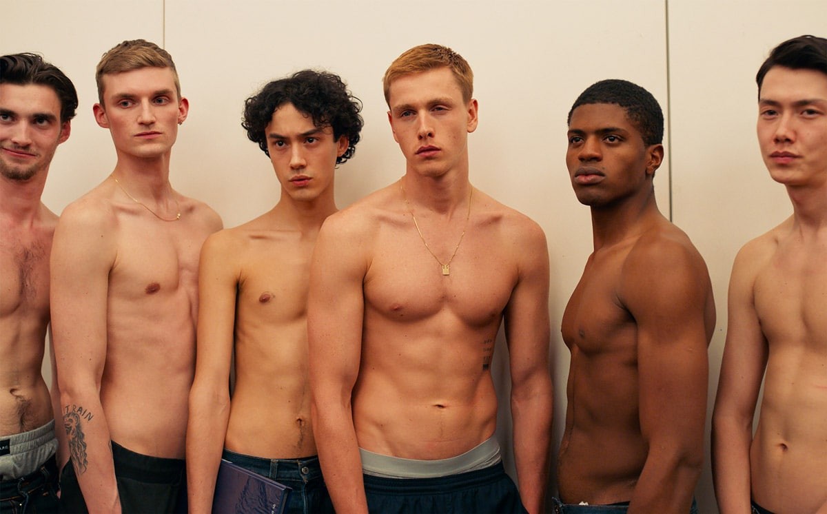 逆転のトライアングル|劇中写真 - Slide:4