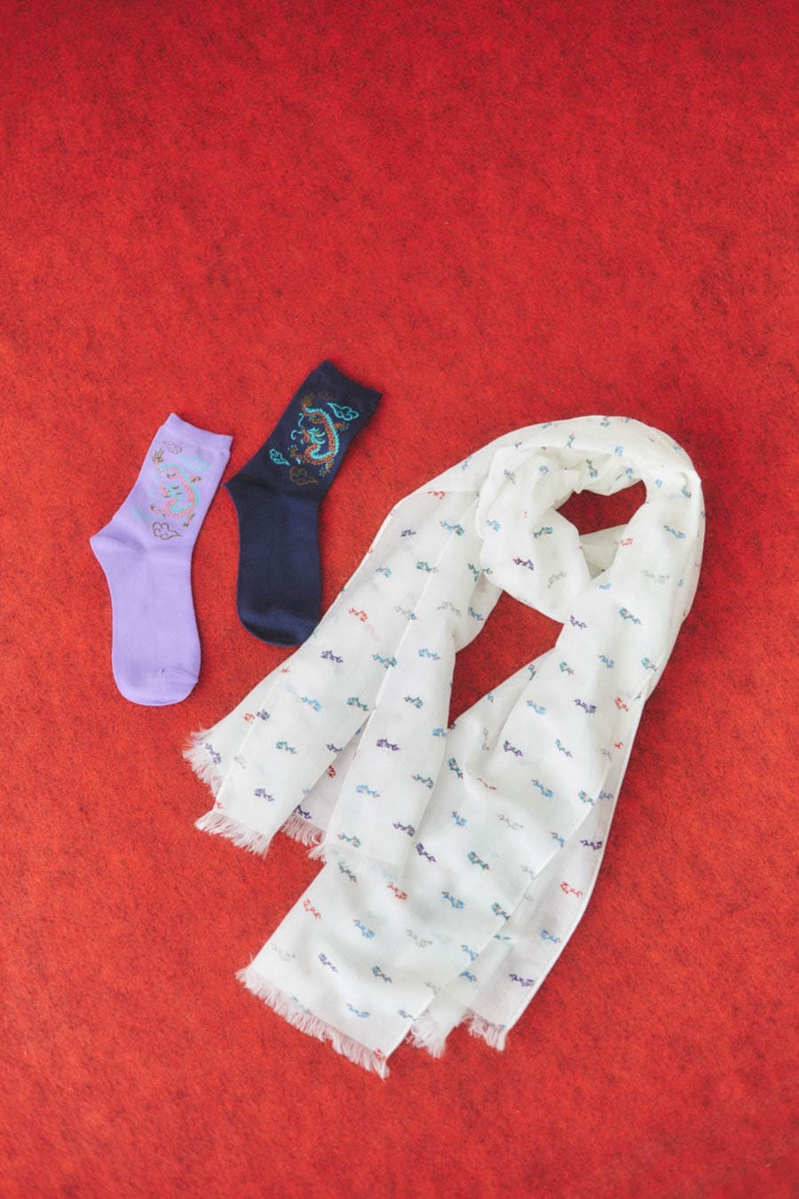 ポップな柄使いで遊ぶ、〈ヴィヴィアン タム〉の春服 - Slide:2