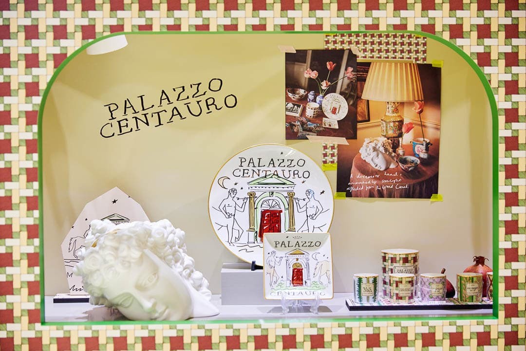 ミニマリストの逆を行く、“好き”を詰め込んだ部屋作り。 ルーク・エドワード・ホールにインタビュー - Slide:5