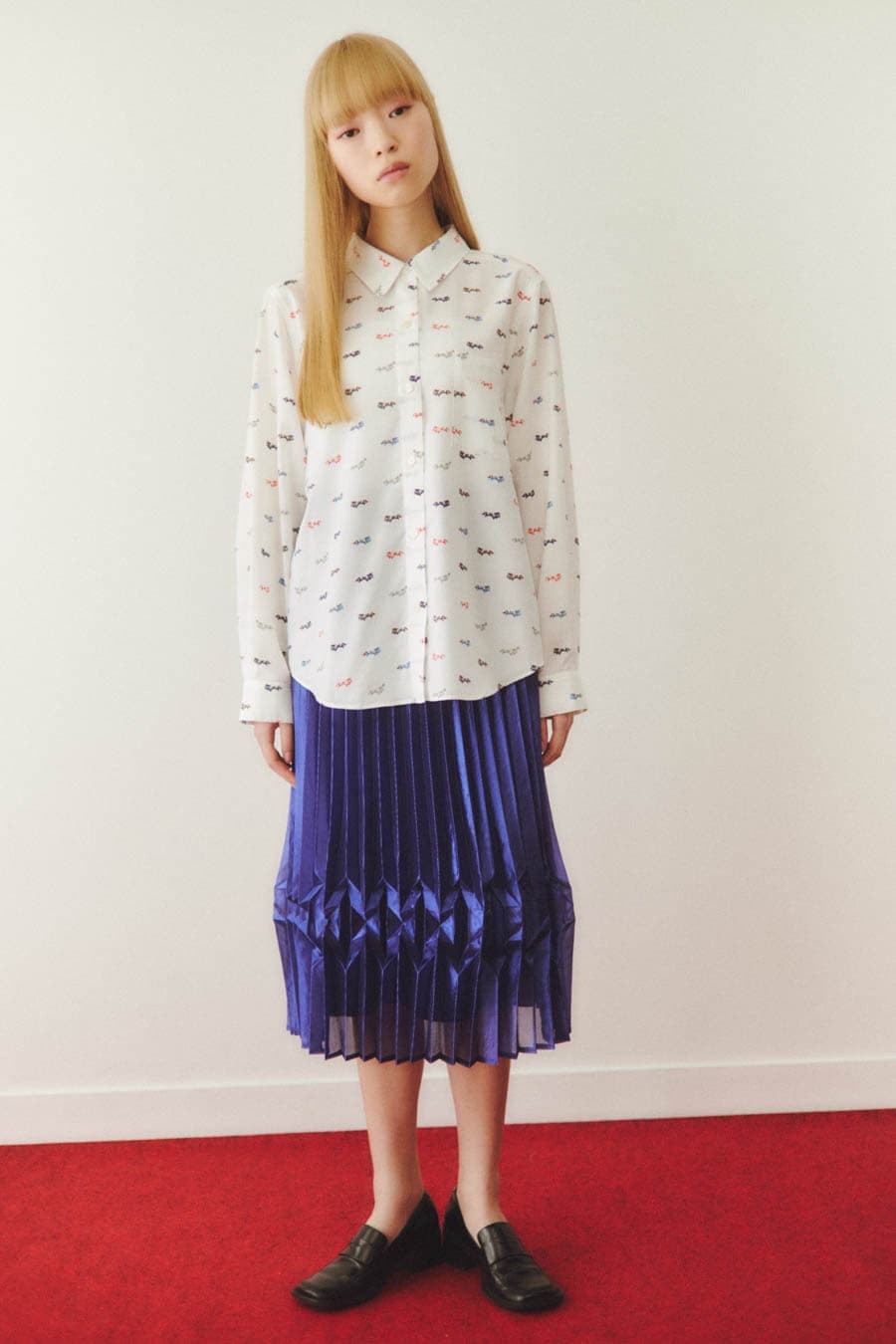 ポップな柄使いで遊ぶ、〈ヴィヴィアン タム〉の春服 - Slide:1