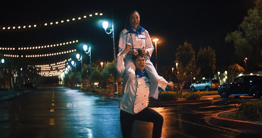 『エブリシング・エブリウェア・オール・アット・ワンス』 ミシェル・ヨー インタビュー - Slide:9