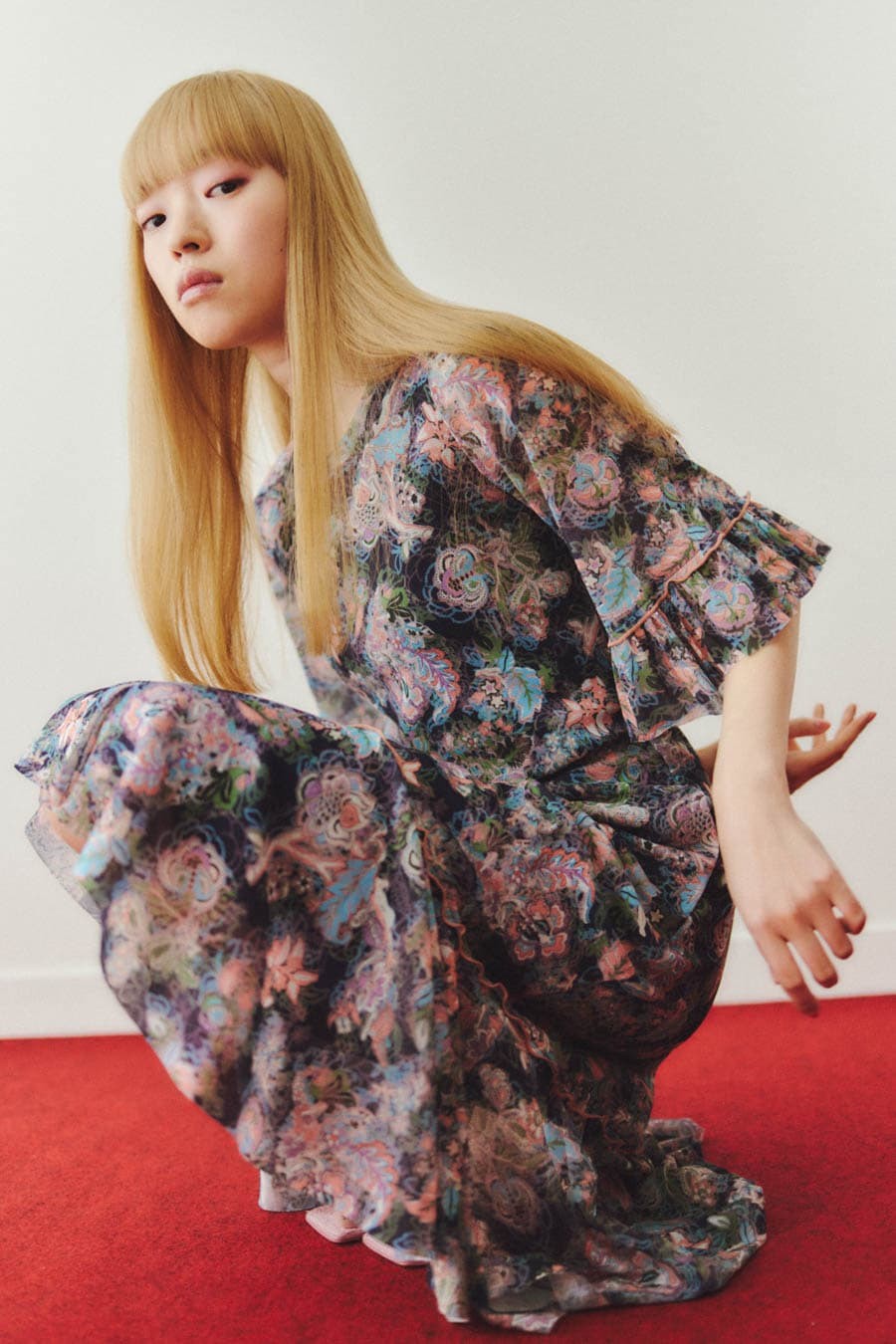 ポップな柄使いで遊ぶ、〈ヴィヴィアン タム〉の春服 - Slide:1