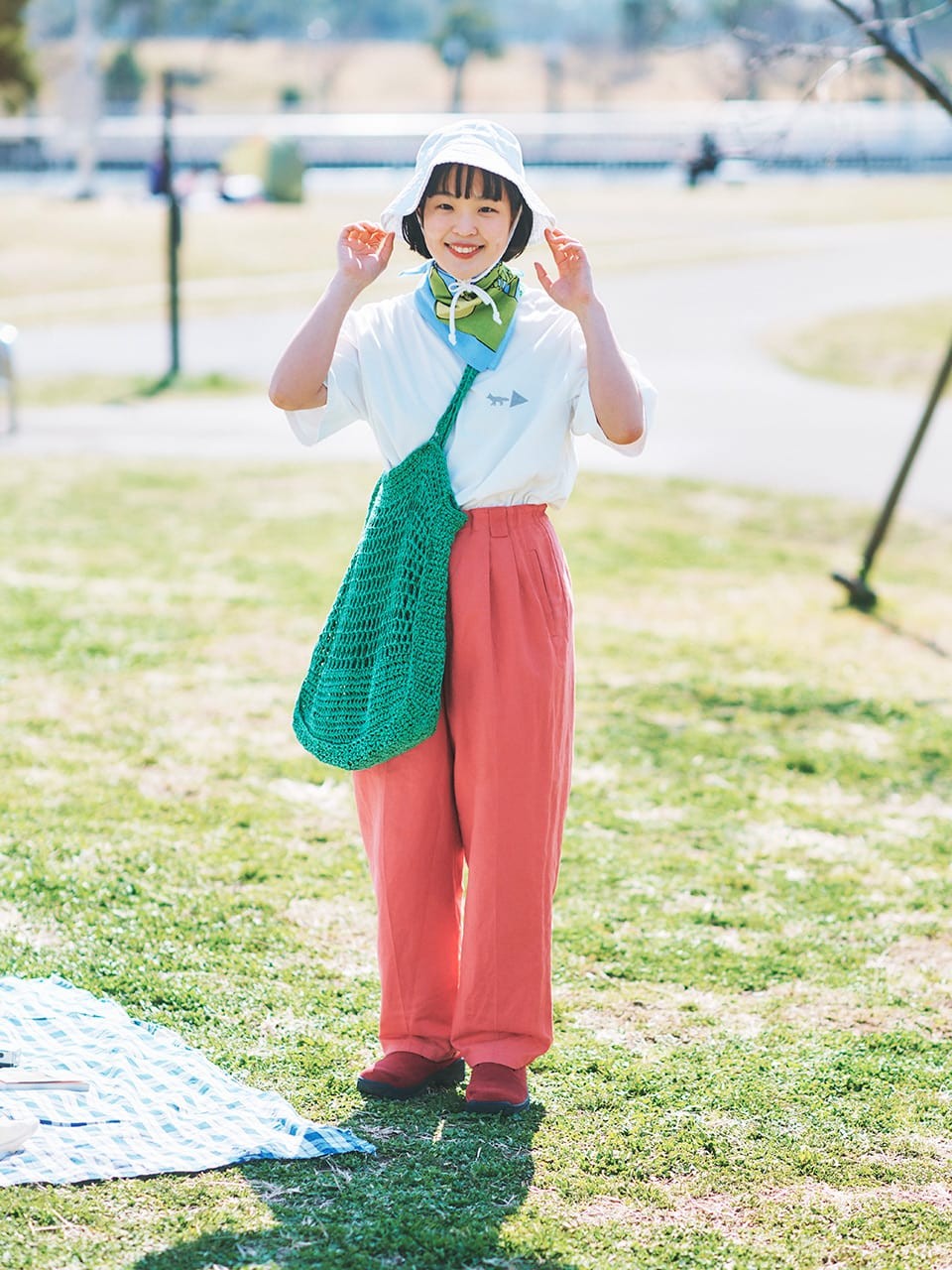 〈メゾン キツネ〉×〈アンドワンダー〉スナップ|Tシャツ|スカーフ - Slide:1