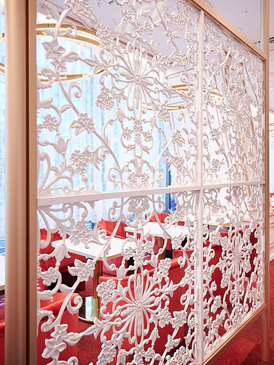 ル サロン ド ニナス 日比谷 マリーアントワネット ヴェルサイユ宮殿 - Slide:3