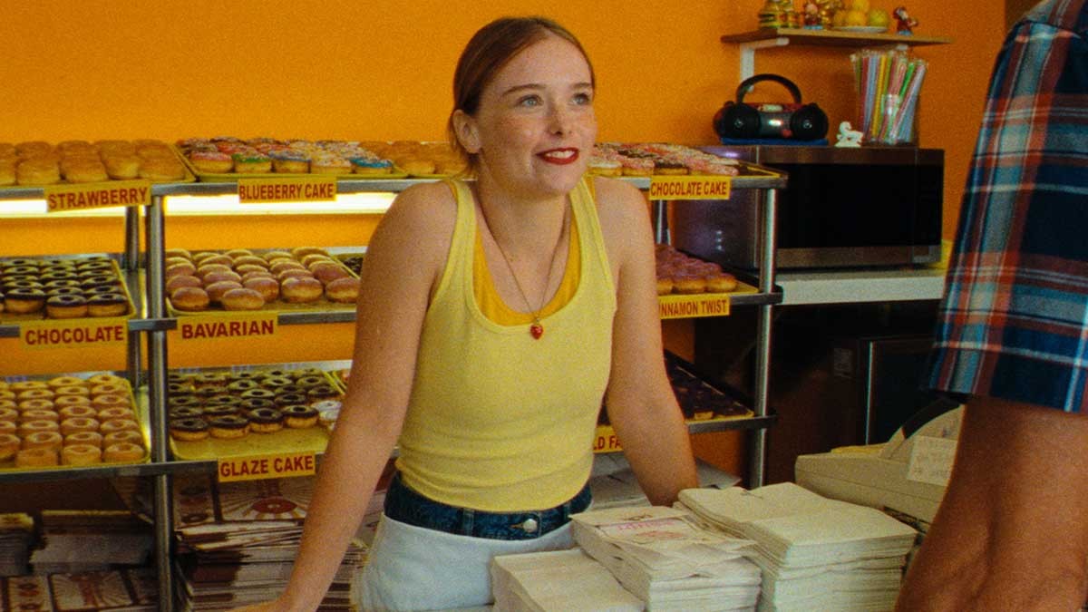 夢が失われた現代アメリカのどん底を鮮やかに映し出す『レッド・ロケット』|G’s FILM REVIEW - Slide:4