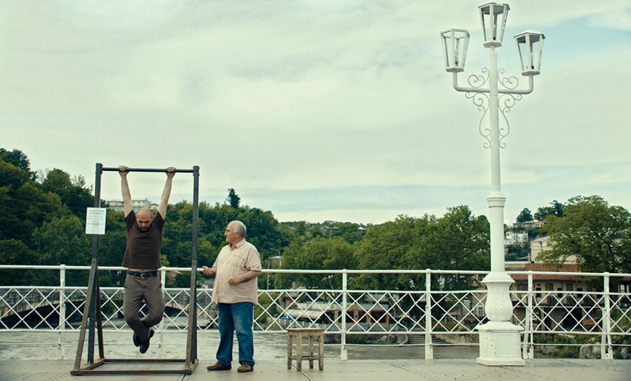 映画『ジョージア、白い橋のカフェで逢いましょう』 アレクサンドレ・コべリゼ 監督 インタビュー - Slide:3