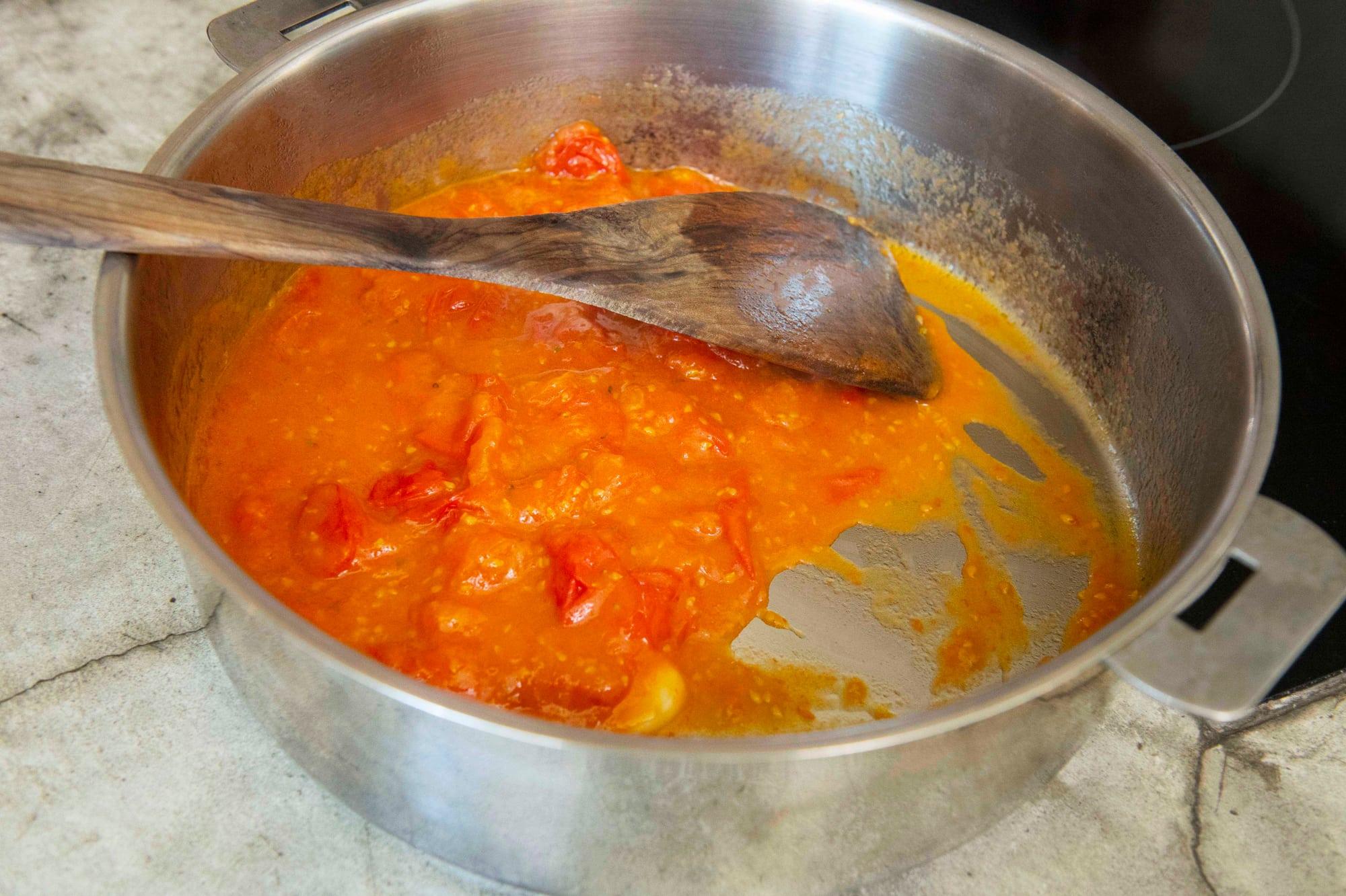 森 星 × 旬の野菜 「半径５mのサステナブル」 VOL.13ミニトマトを主役に味わう簡単レシピ 「フレッシュトマトソース」「トマトソースのパスタ」 - Slide:2