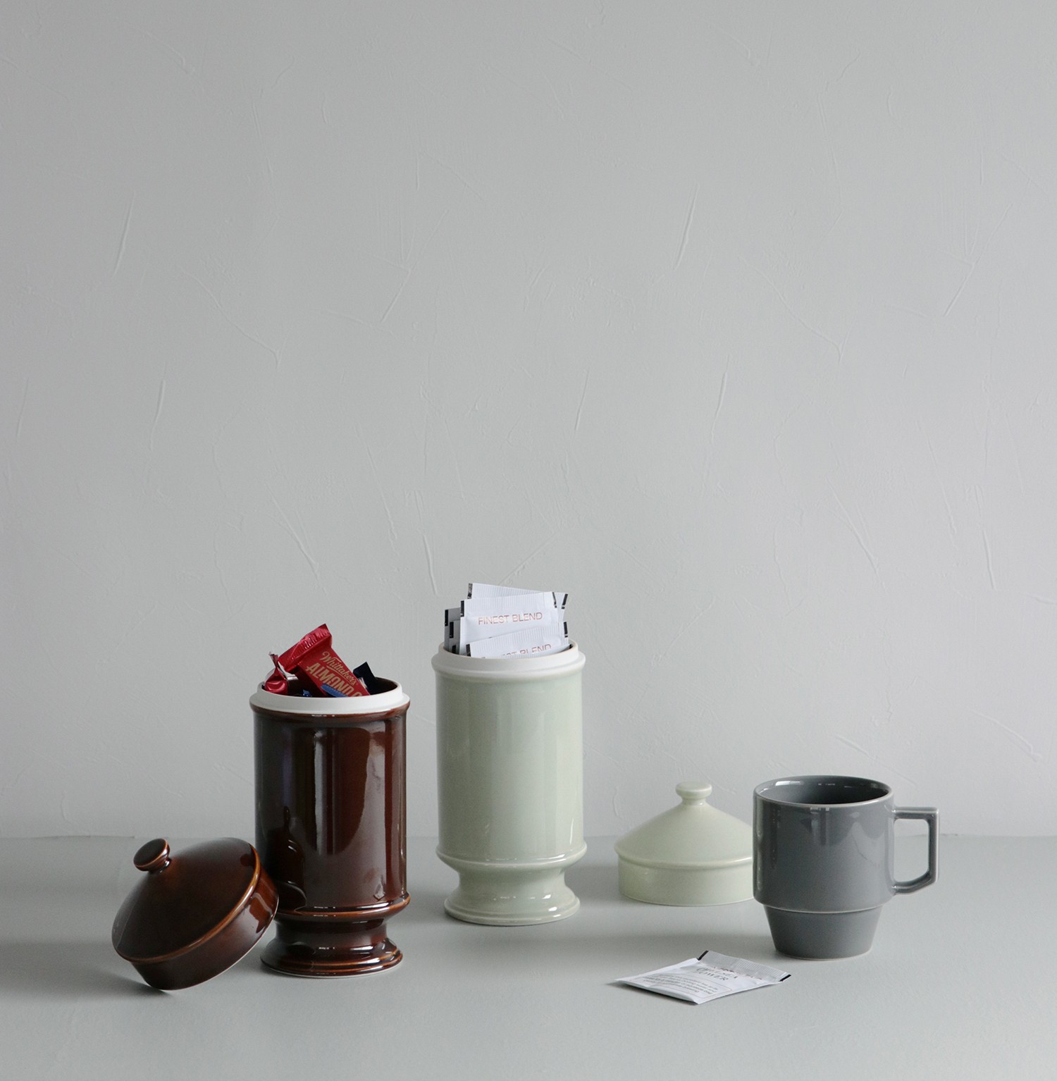 モダンでユニークな波佐見焼が勢揃い - Slide:2