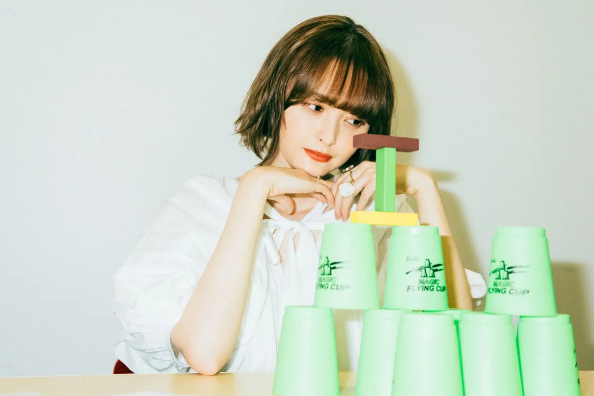 玉城ティナがゲーム勝負でいつもと違う顔! - Slide:1