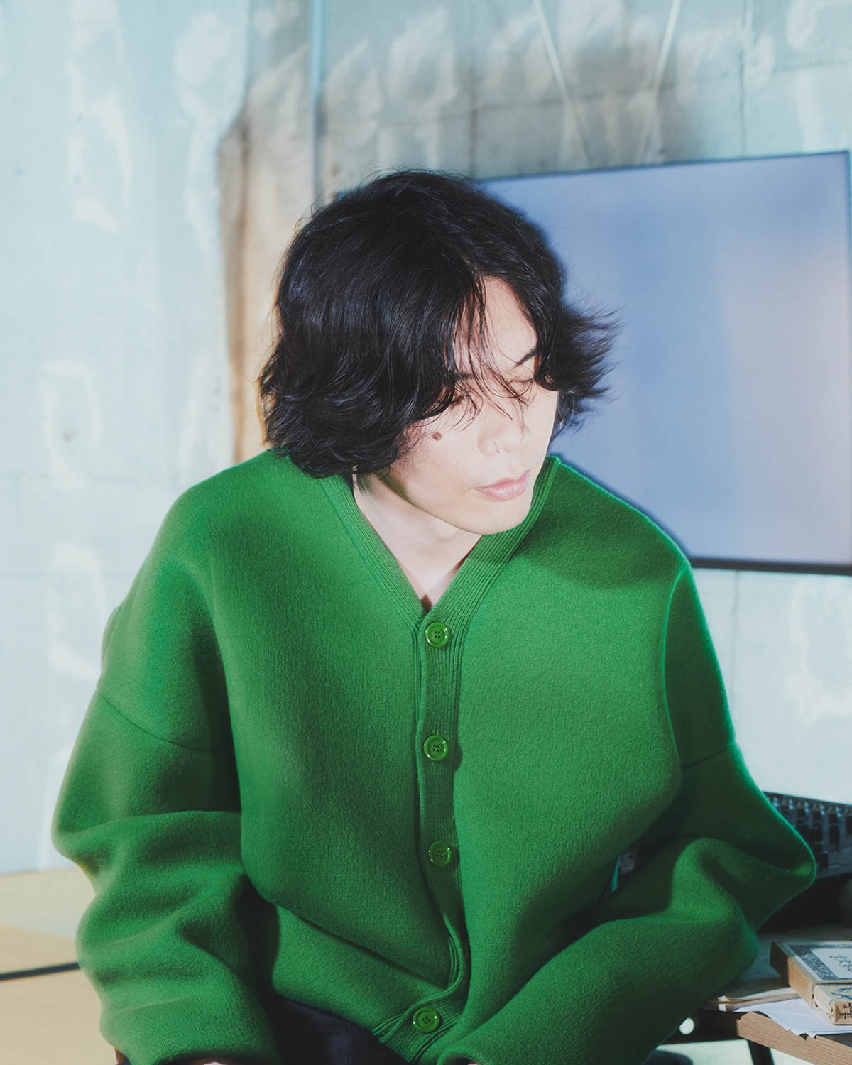 〈ロエベ〉と米津玄師、モードな邂逅 - Slide:3