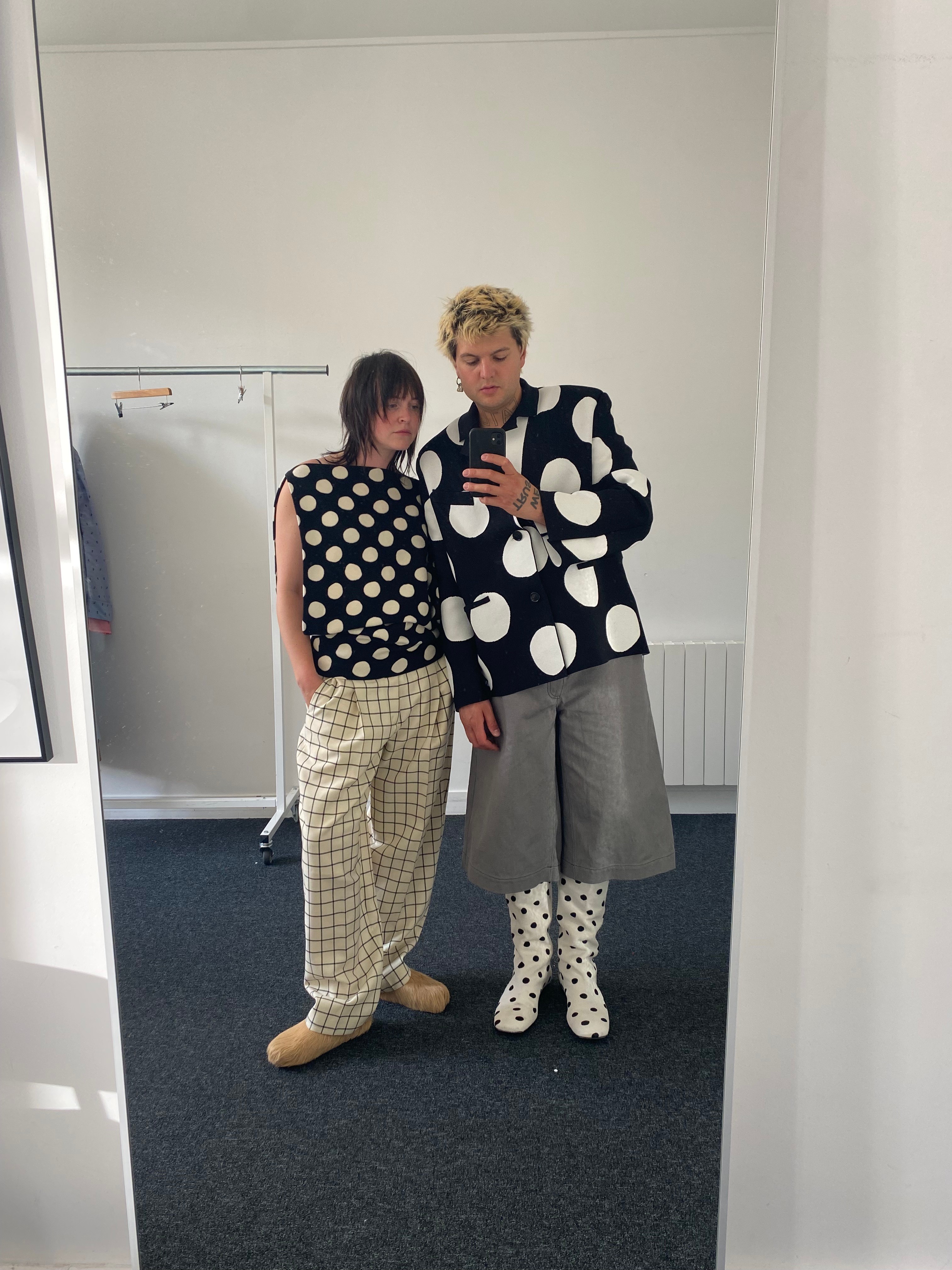 Day 1 and Day 2 / Arriving in Paris - Slide:3