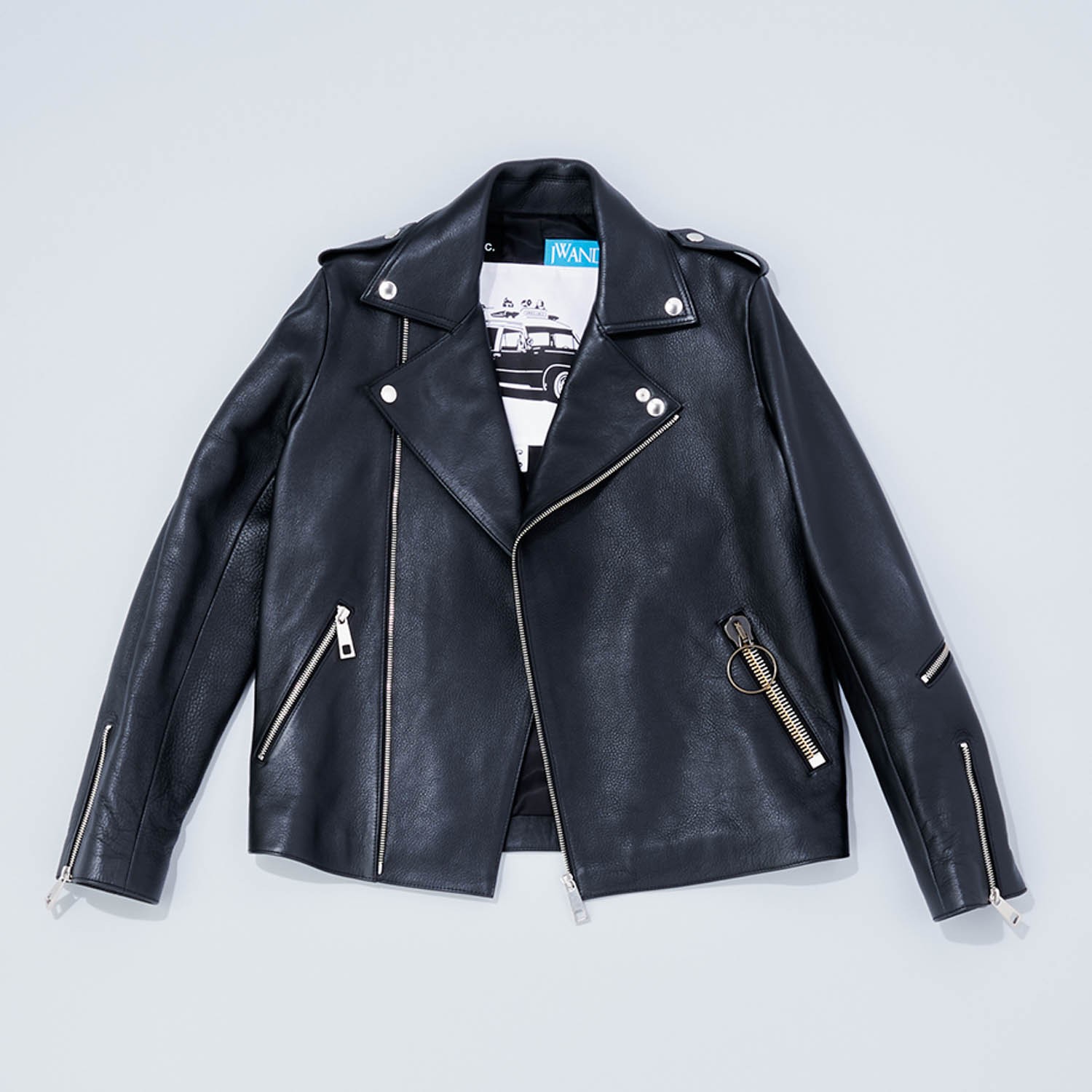 ジャン・トゥイトゥとジョナサン・アンダーソンが共鳴 - Slide:2