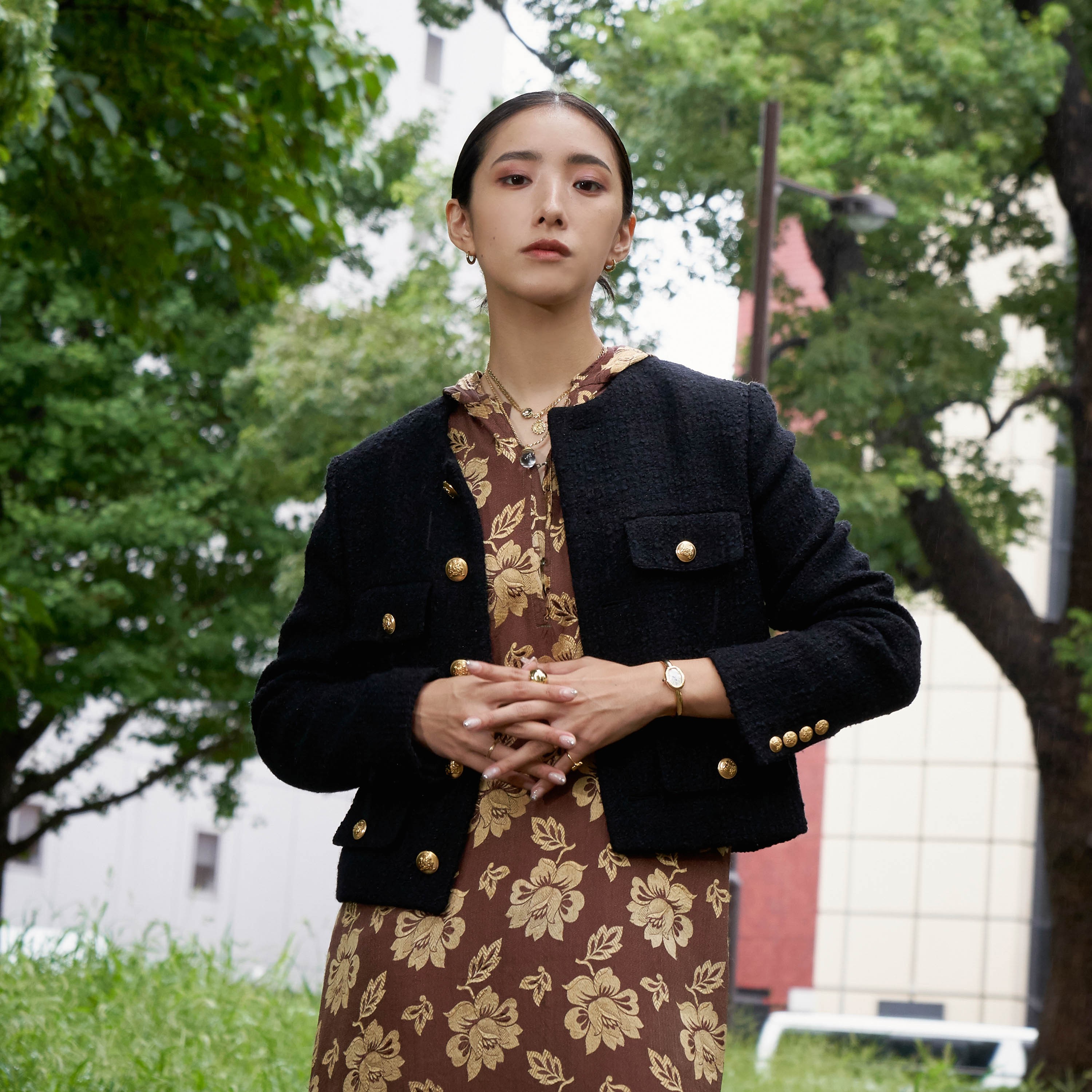 俳優 中田クルミと〈カルティエ〉ベニュワール - Slide:1