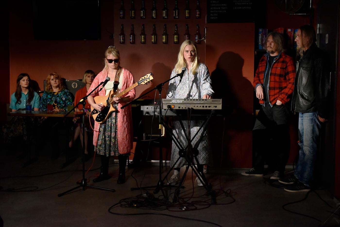 アキ・カウリスマキ監督最新作『枯れ葉』 - Slide:9