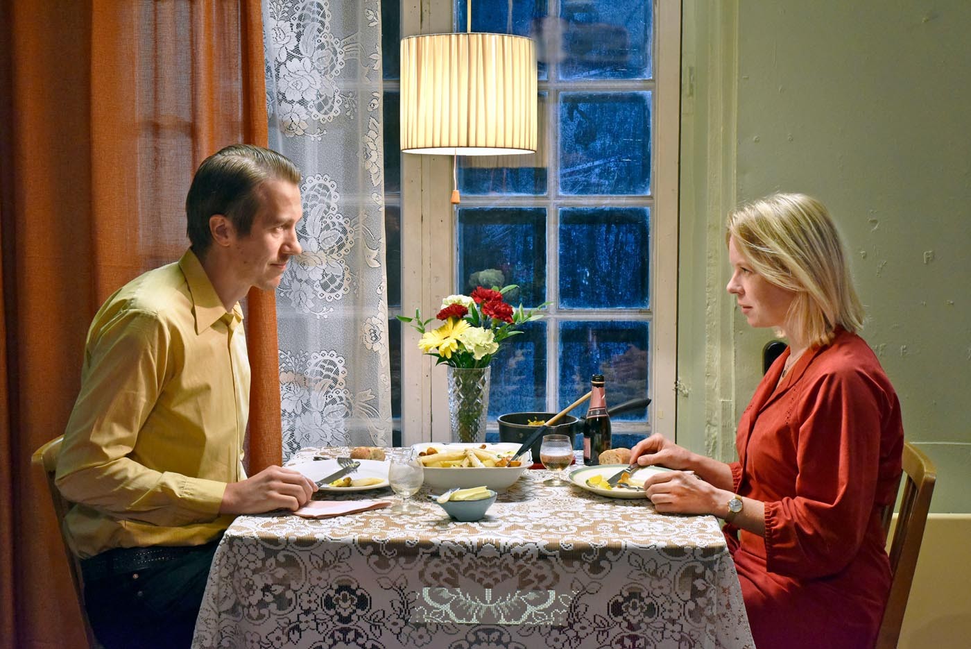 アキ・カウリスマキ監督最新作『枯れ葉』 - Slide:2