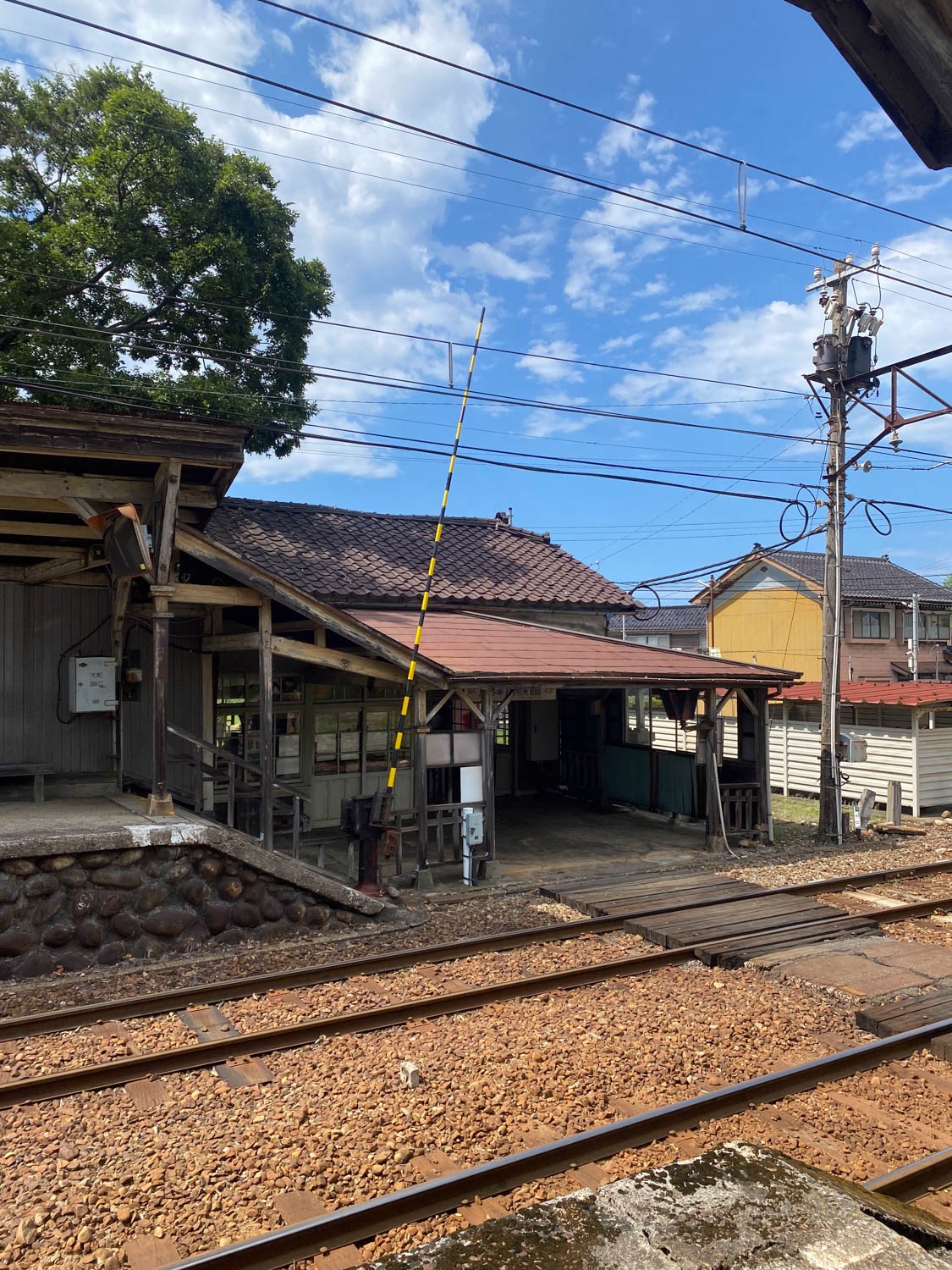 文字通りひとっこ一人いない。