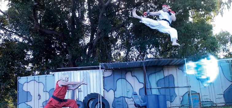 『Real Life Street Fighter』 おなじみのキャラクターが登場する『ストリートファイター』のパロディ。もちろん、出演・衣装・美術・音響・照明・VFXなどすべてを本人たちで手がけた。『TALK TO ME/トーク・トゥ・ミー』のヒットを受け、本家ゲーム実写化の監督に抜擢。2016年投稿。