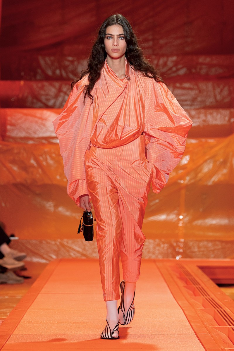 ふんわり、軽やか。今年は穏やかな風が吹く - Slide:3