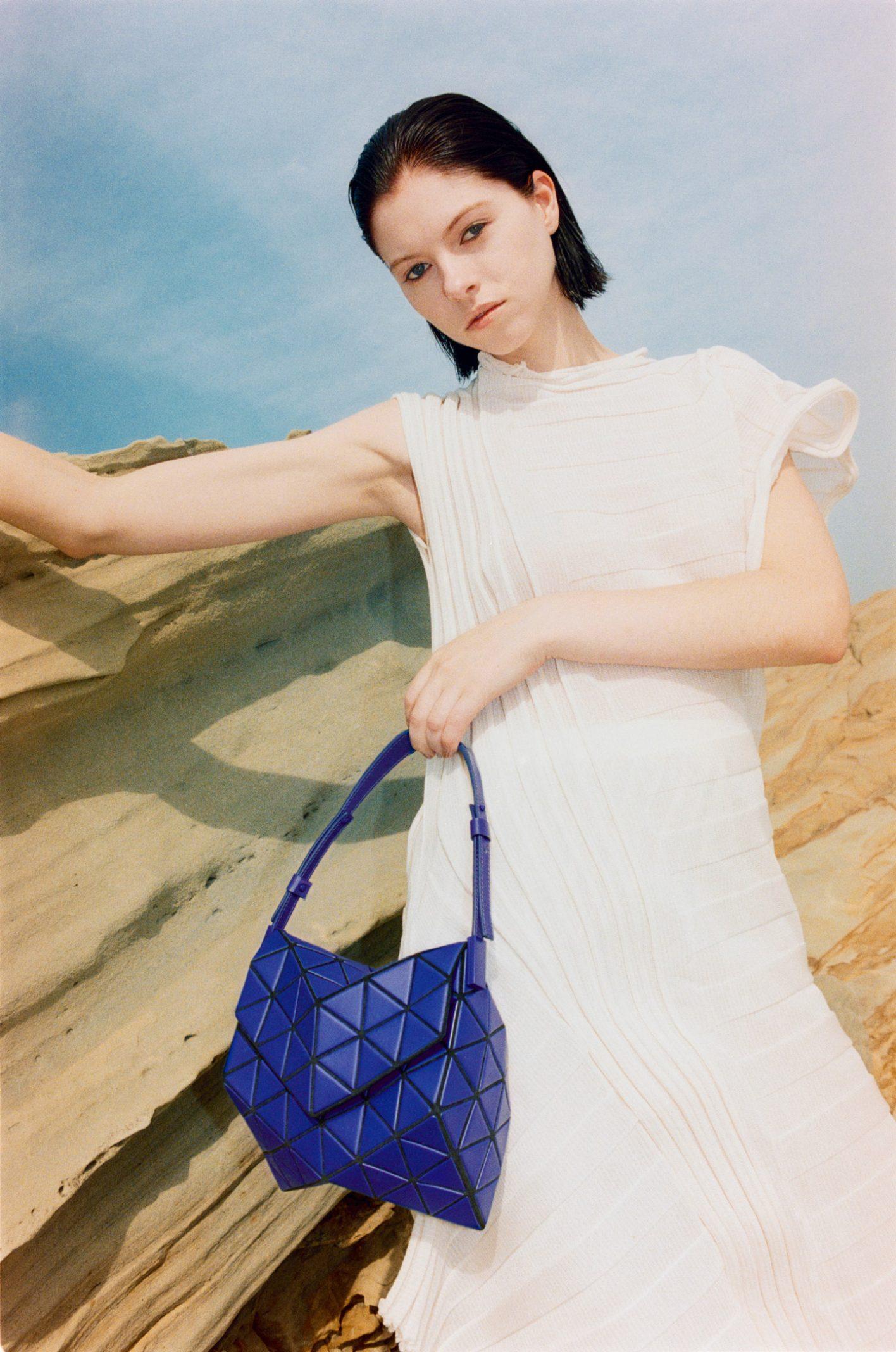 〈BAO BAO ISSEY MIYAKE〉 幾何学が描くソリッドなフォルム