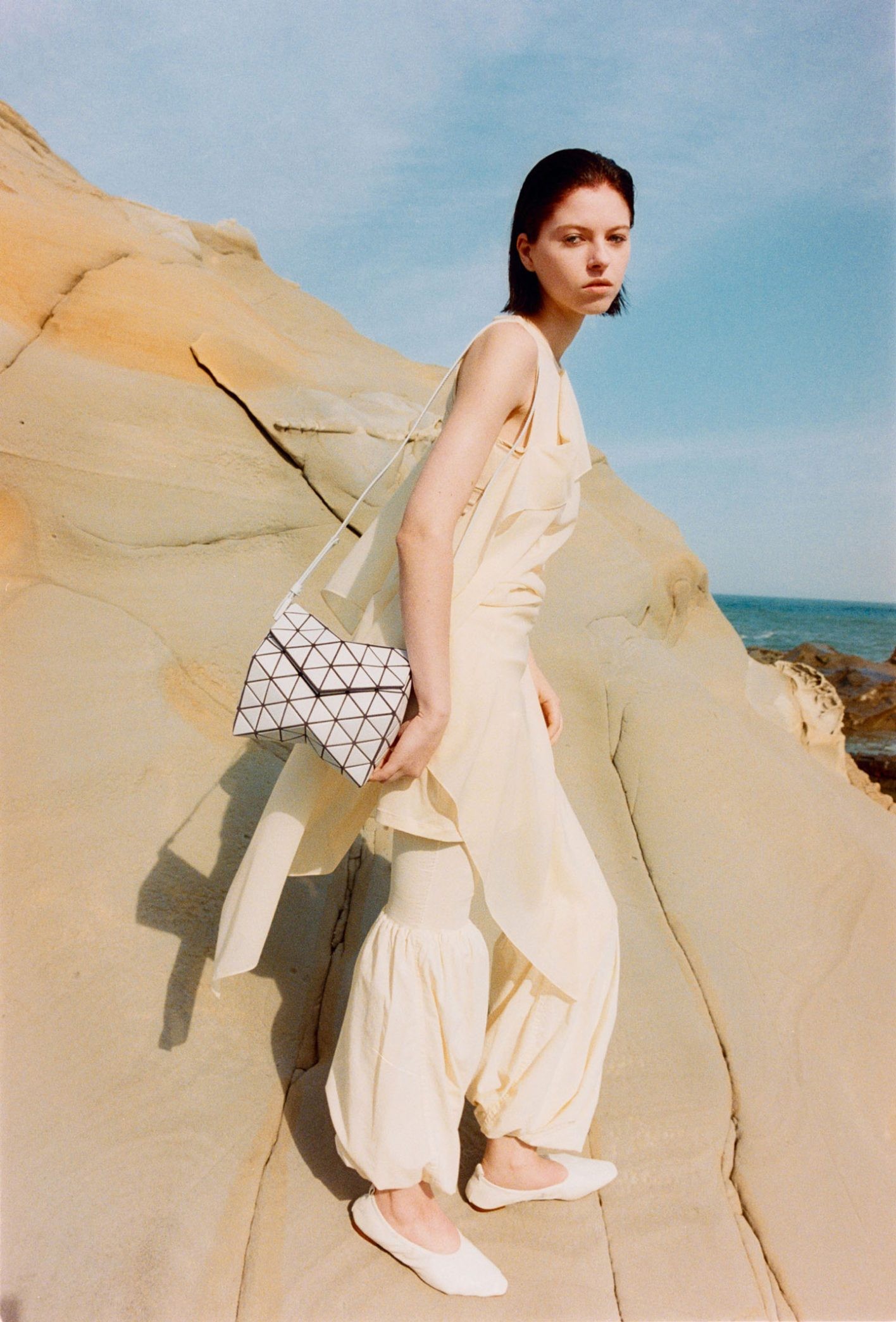 〈BAO BAO ISSEY MIYAKE〉 幾何学が描くソリッドなフォルム