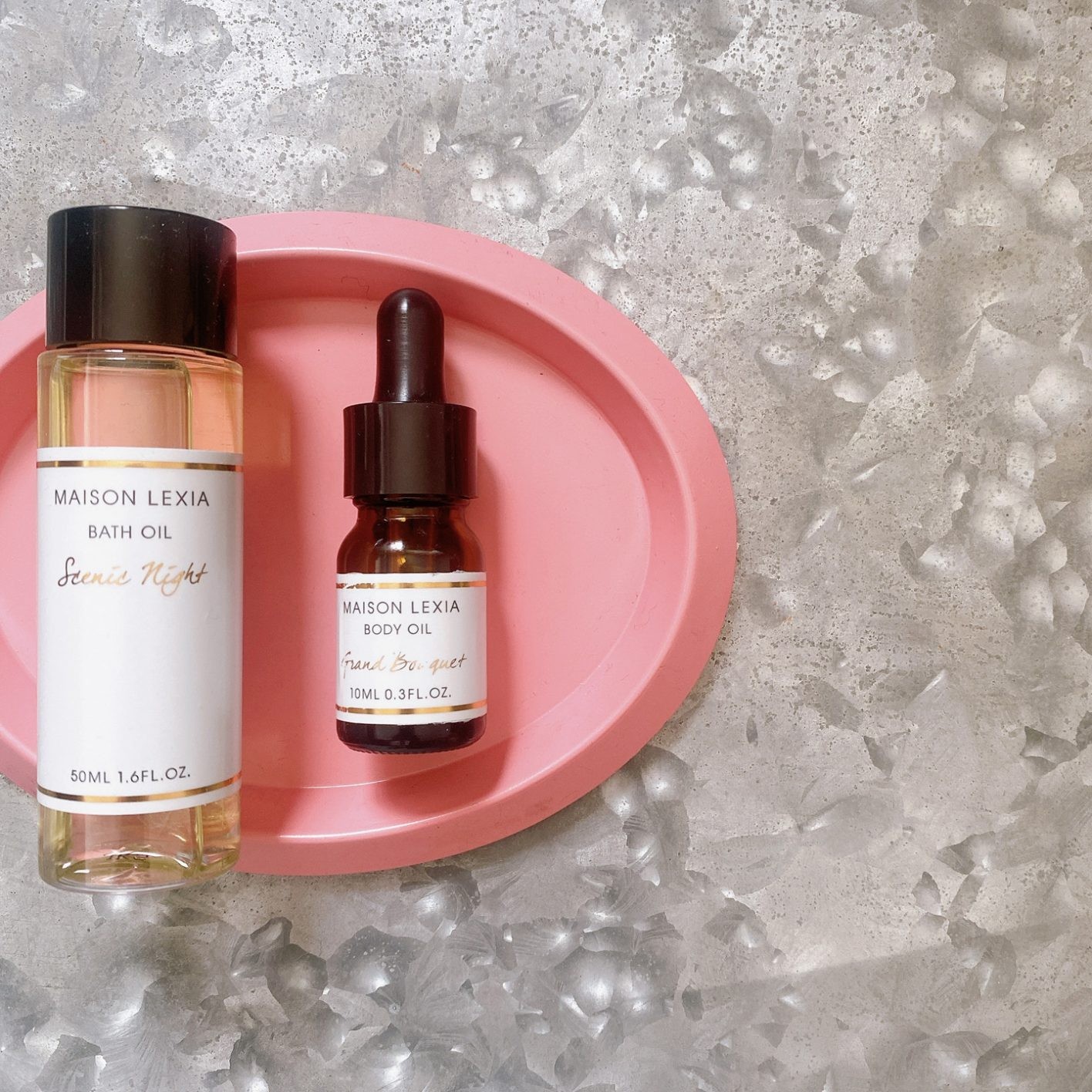 きれいな人のポーチの中身 vol.169 - Slide:1