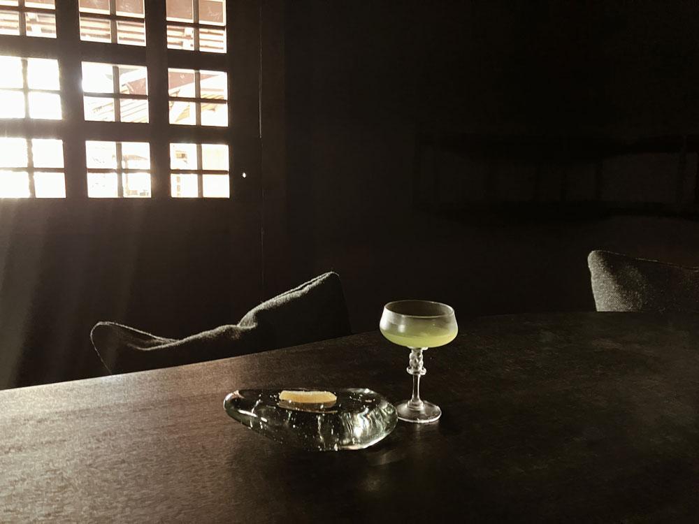 〈居雨/KYO〉の幻想的なティー体験