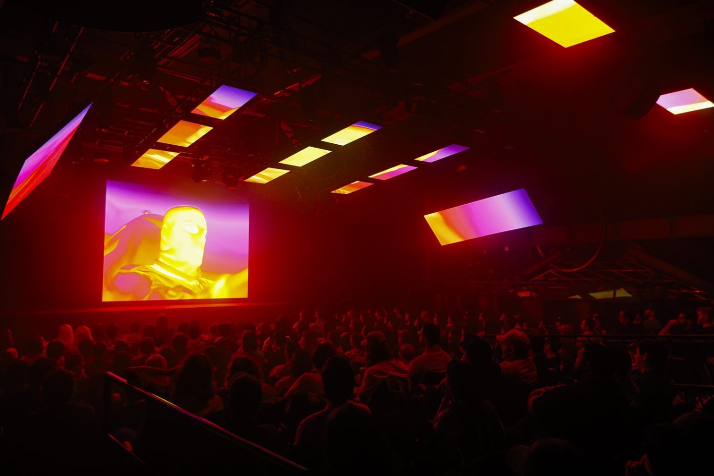 アグロドリフトワールドツアー, ハーモニー・コリン - Slide:2