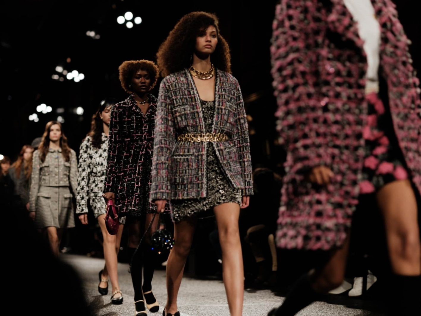 〈シャネル〉安藤桃子と安藤サクラ 姉妹の感性が響く映像クリエイション - Slide:3