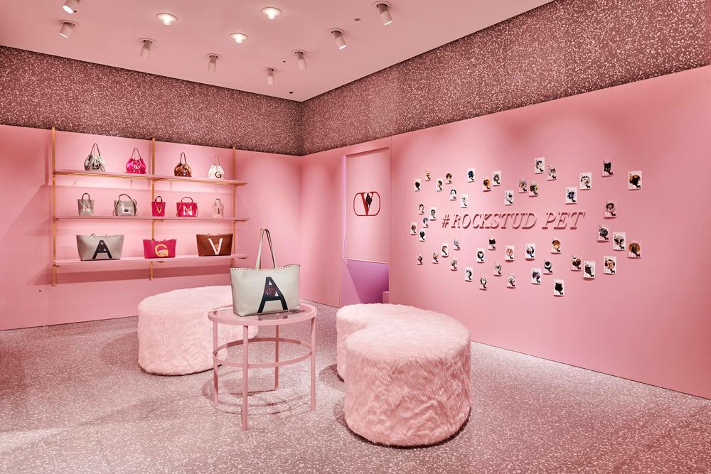 ヴァレンティノ ガラヴァーニ “ロックスタッズ ペット” リカルド・クシマノ