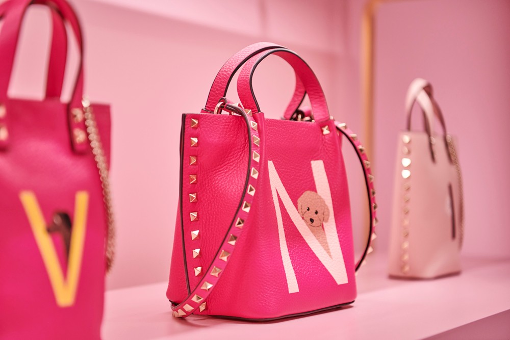 ヴァレンティノ ガラヴァーニ “ロックスタッズ ペット” リカルド・クシマノ - Slide:2