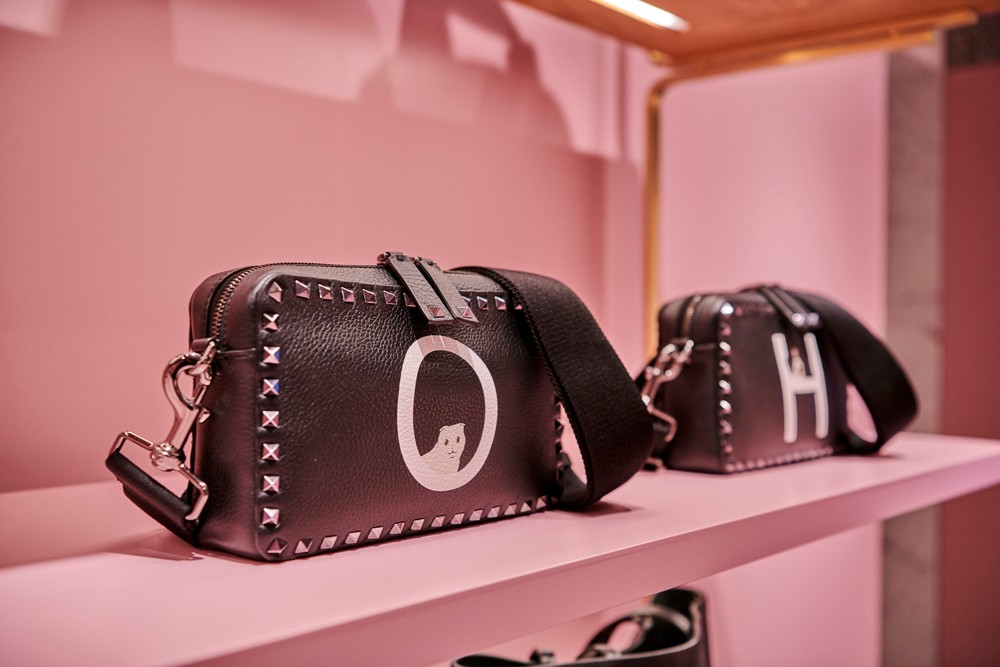 ヴァレンティノ ガラヴァーニ “ロックスタッズ ペット” リカルド・クシマノ - Slide:5