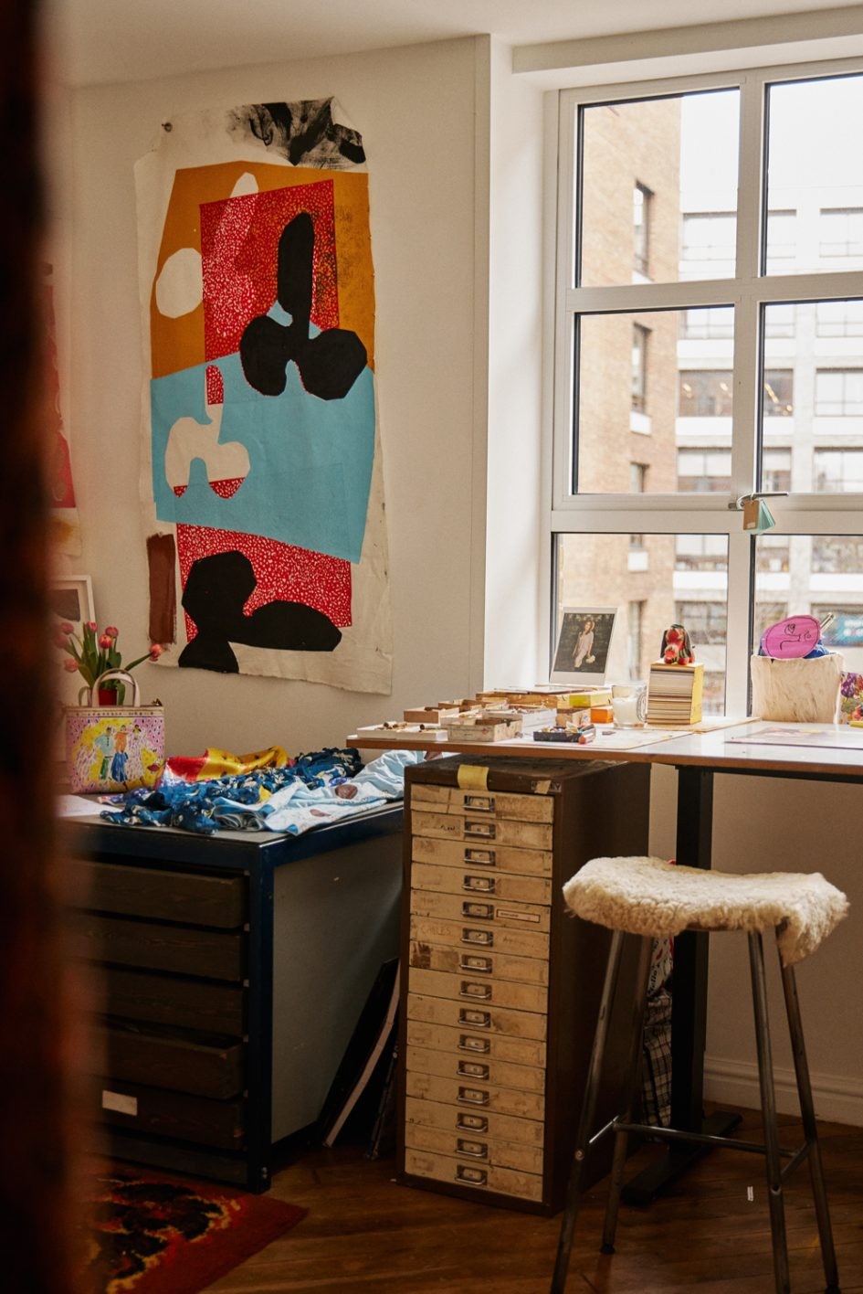 〈スウェーディッシュ ストッキング〉 Hellen Bullock - Slide:2