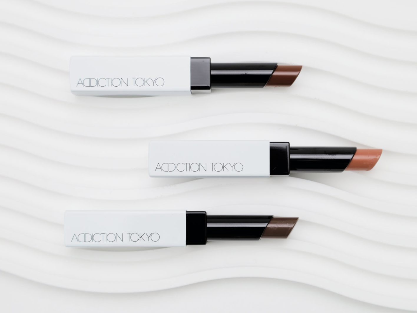 〈アディクション〉唇に今っぽさを叶えるリップバームetc.