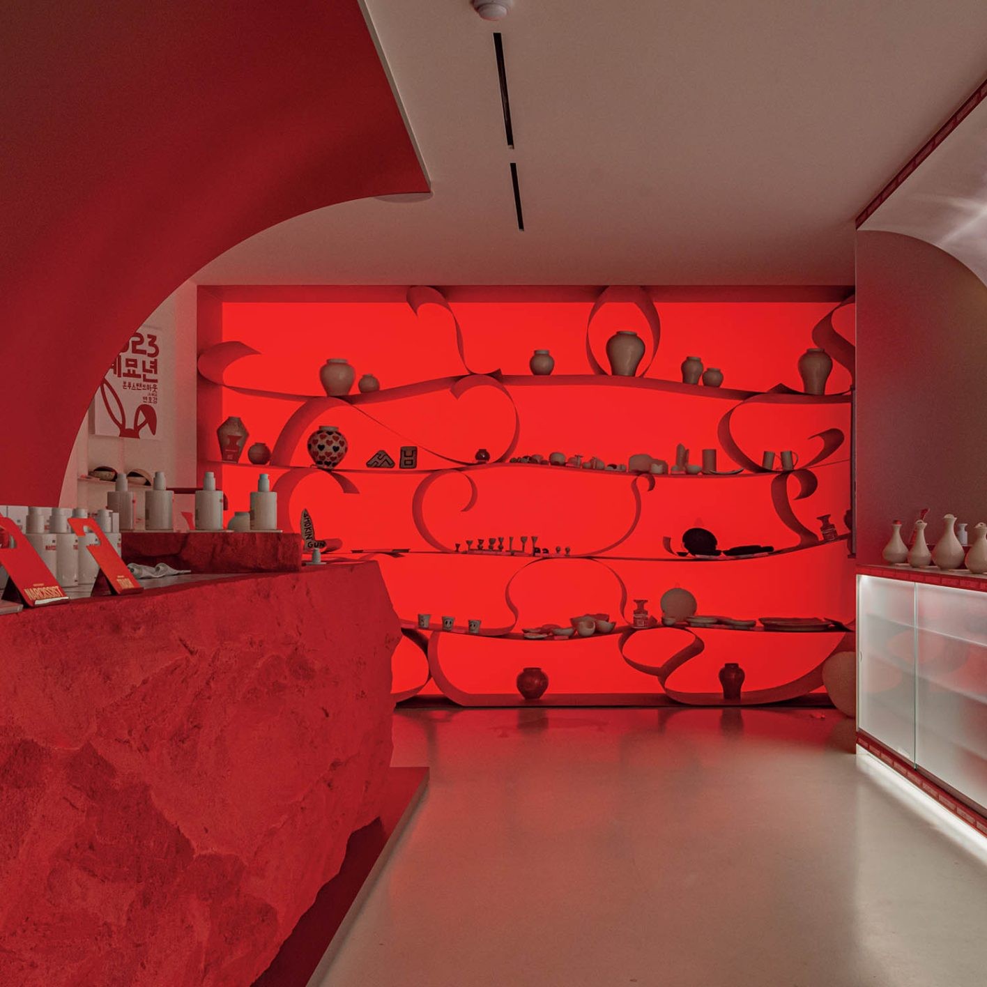 ソウル、漢南洞にフレグランスショップが集結 ボーン トゥ スタンド アウト - Slide:1