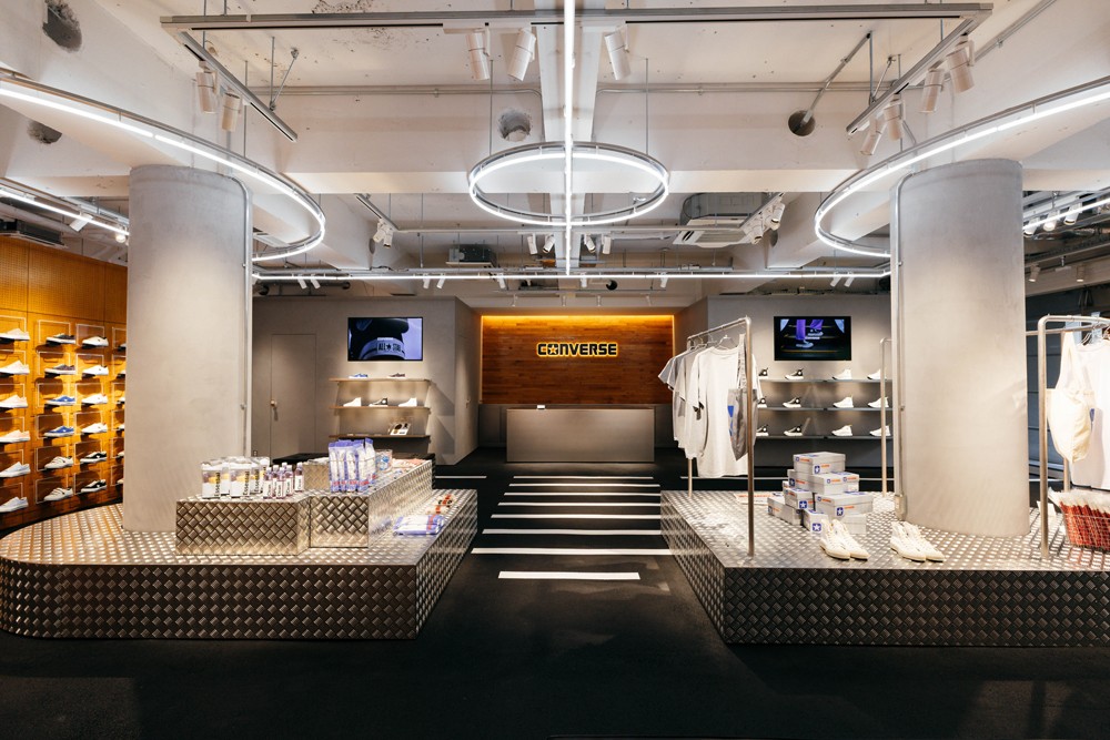 コンバース 原宿 旗艦店 - Slide:2