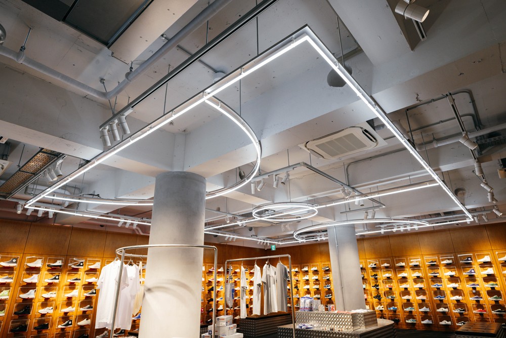 コンバース 原宿 旗艦店 - Slide:3